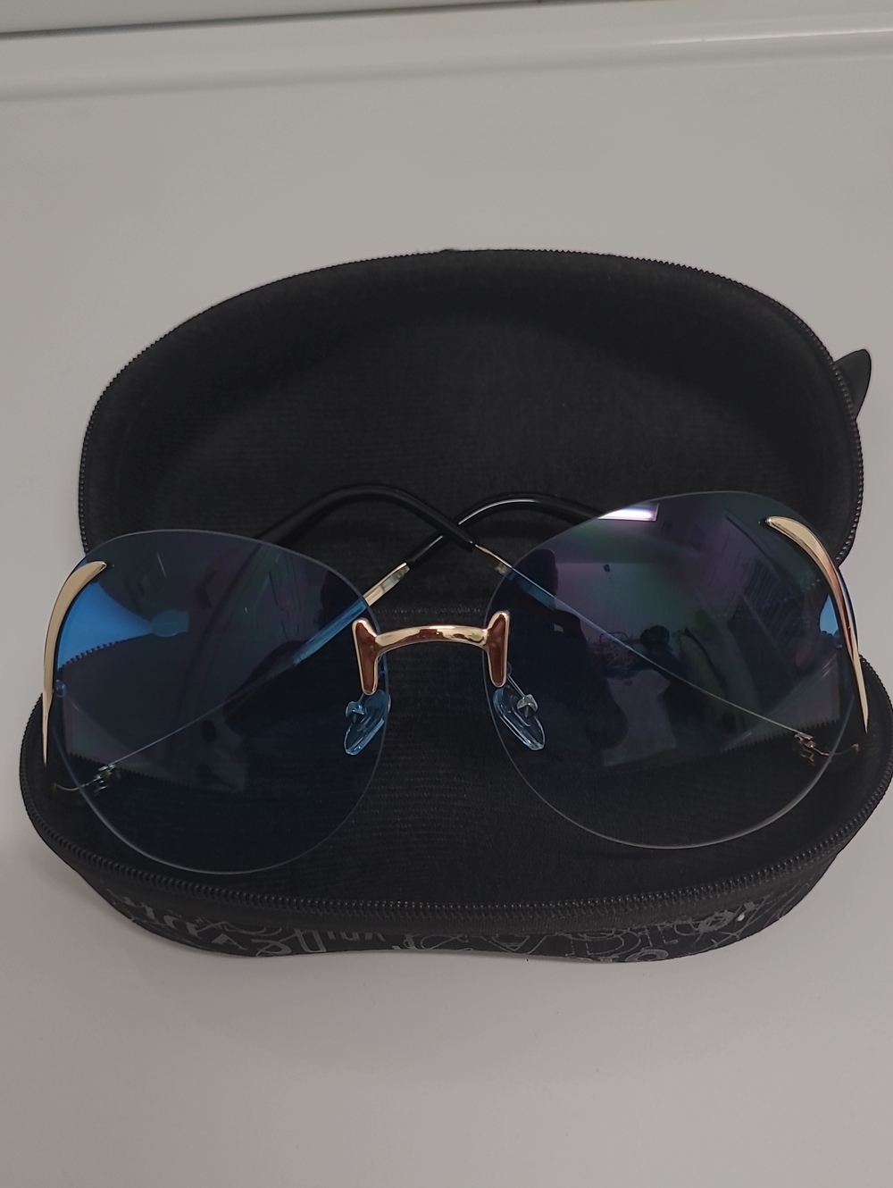 Blue Mirrored Rimless Gradient Sunglasses - Picture 4 of 7